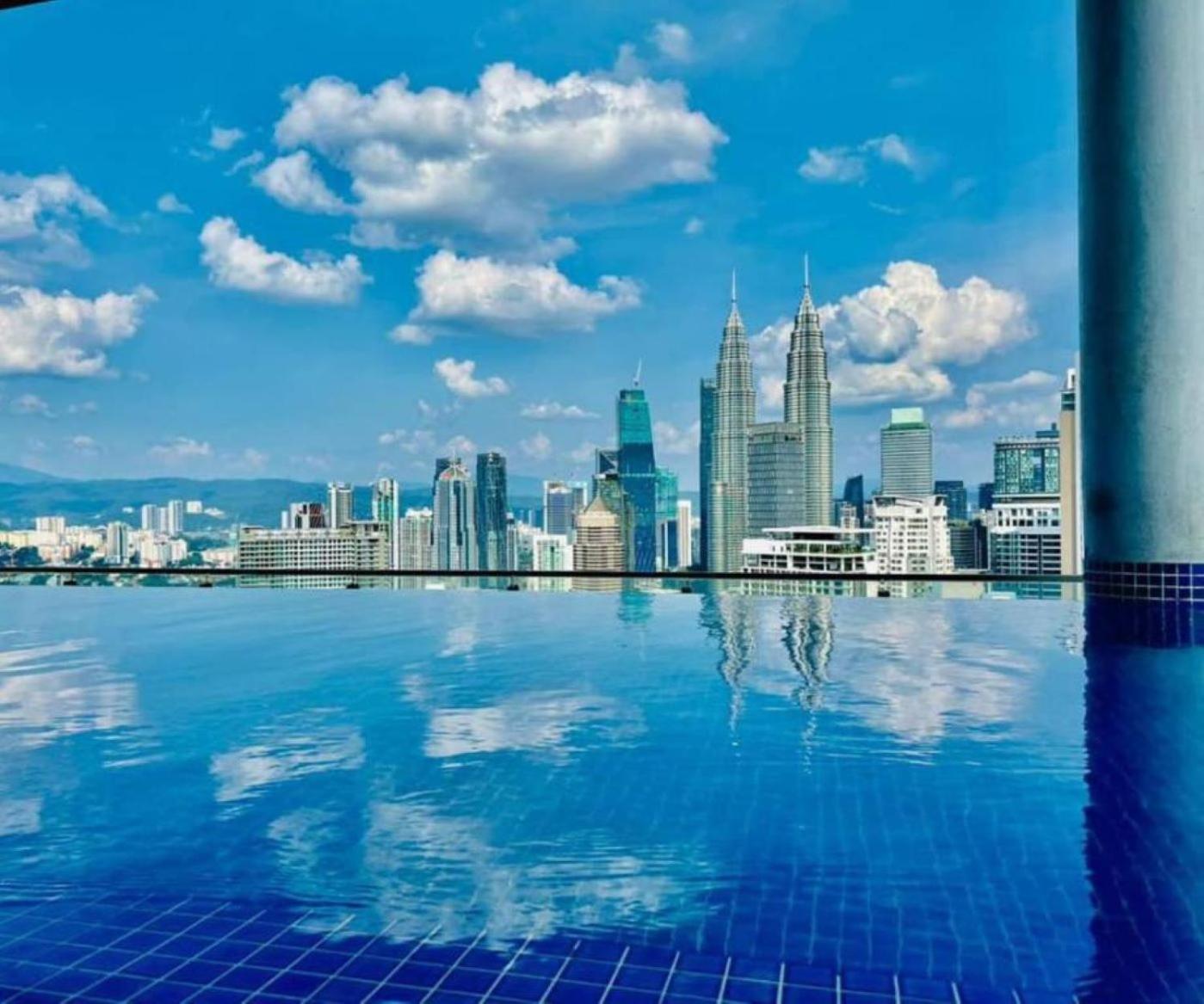 Pangsapuri The Luxe Colony Klcc View Kuala Lumpur