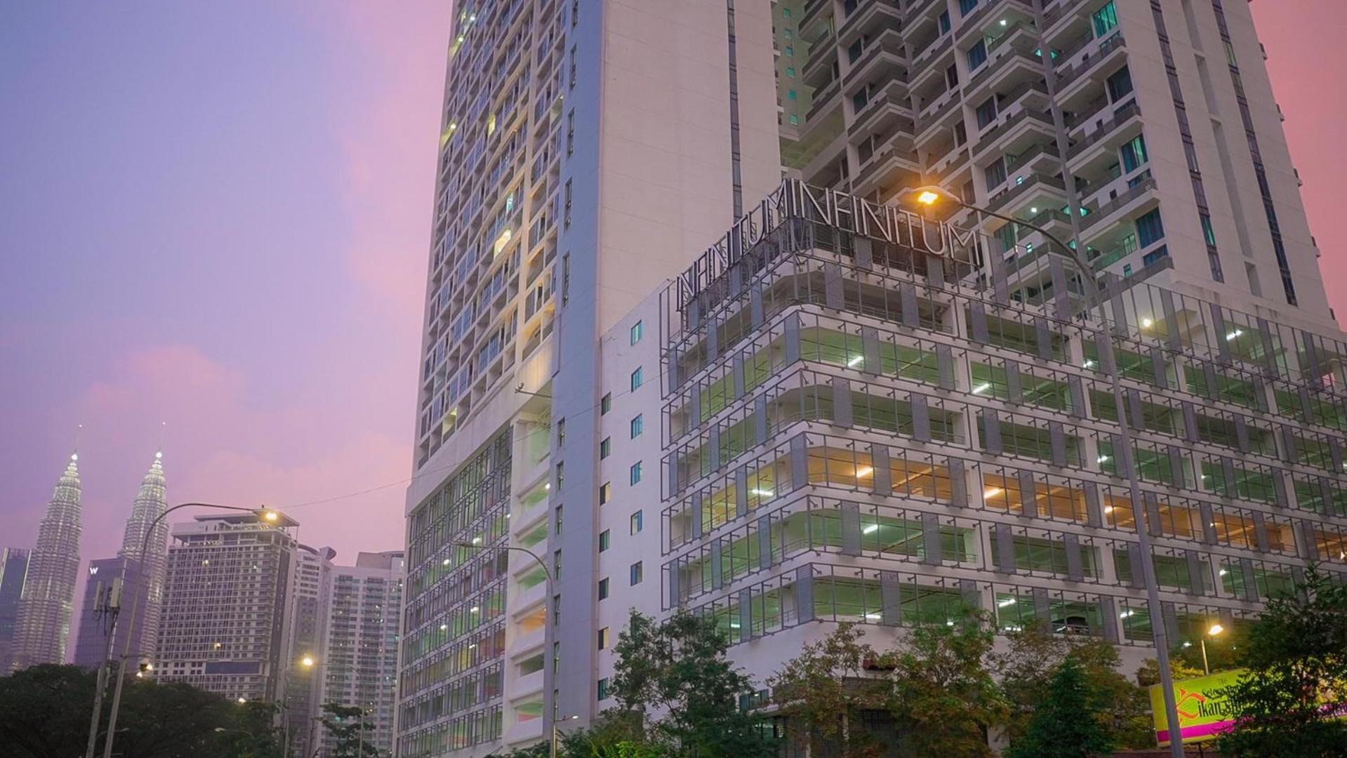 The Luxe Colony Klcc View Kuala Lumpur
